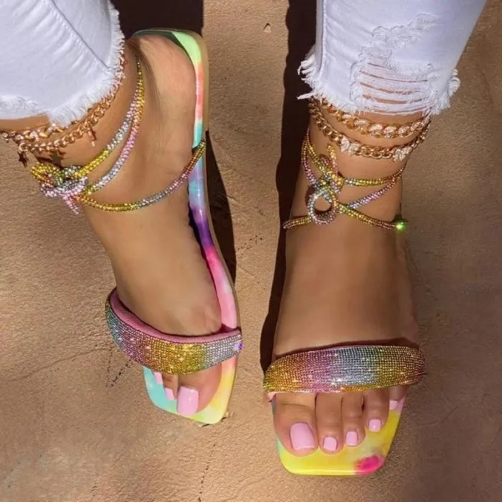 Flat sandals